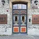 Orange Mere *