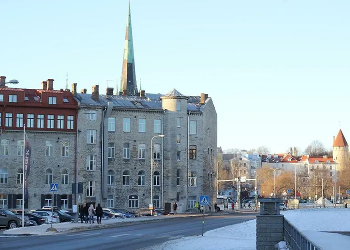 Orange Mere * Tallinn